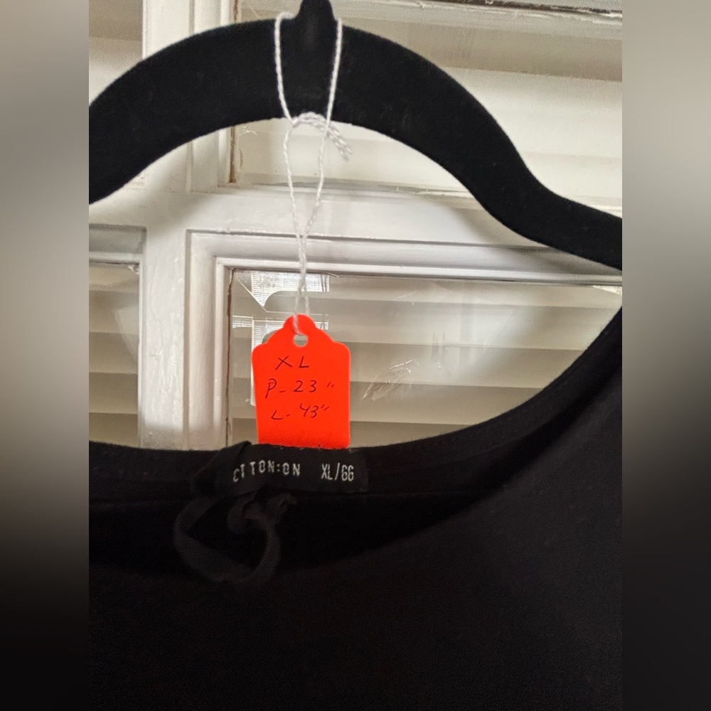 Elegant Black Dress-size XL - Picture 6 of 8